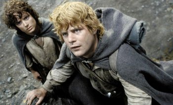 El señor de los anillos está protagonizada por Elijah Wood comos Frodo y Sean Astin como Sam.