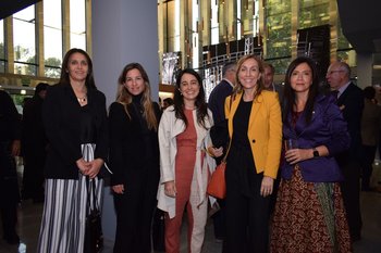 Ana Barrandeguy, Andrea Malaquin, Valentina Carrau, Patricia Etchegoinberry y Sandra Segredo