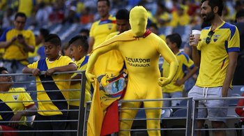 Los hinchas de Ecuador ya tienen una canción dedicada a los chilenos y a los peruanos para el Mundial de Qatar 2022