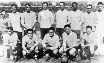 Uruguay no jugó en la jornada inaugural de su Mundial, aunque luego levantó la primera Copa del Mundo.