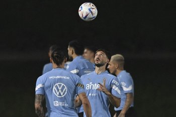 Uruguay entrenó este martes pensando en el partido ante Corea, el jueves