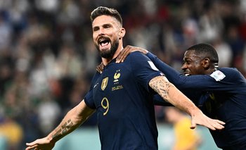 Giroud festeja el segundo gol de Francia