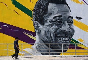 El mural dedicado a Pelé