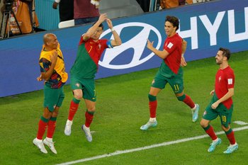 Cristiano Ronaldo y sus compañeros celebran el 1 a 0 del partido Portugal vs Ghana
