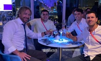 Diego Lugano en el Mundial de Qatar 2022, Con los directivos de la Mutual Diego Soctti, Mitchel Duarte y Matías Pérez