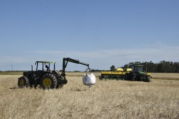 Rusia es un proveedor relevante de fertilizantes para la agricultura uruguaya. 