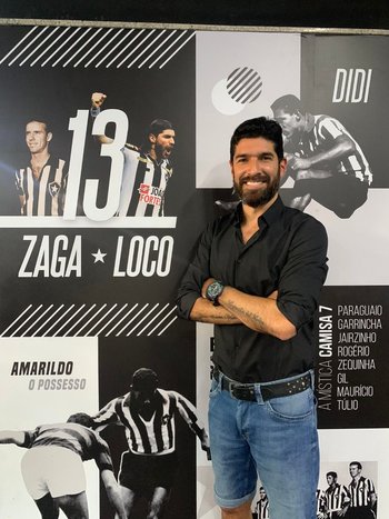 El Loco volvió a Botafogo, donde vistió la 13 como Zagallo