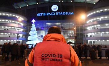 El fútbol inglés sigue suspendiendo partidos por casos de covid-19
