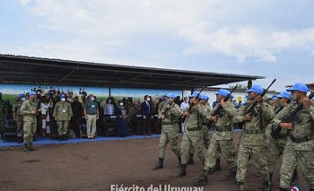 Cascos Azules en el Congo, marchando por la visita del presidente Lacalle Pou