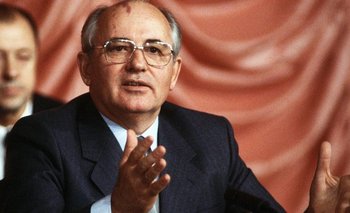 Mijaíl Gorbachov fue el último líder de la Unión Soviética, quien con sus reformas aceleró la caída.