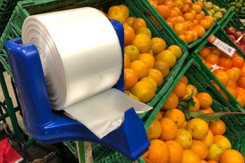 El precio de las frutas cayó 1,7% en promedio el pasado mes, según el INE. 