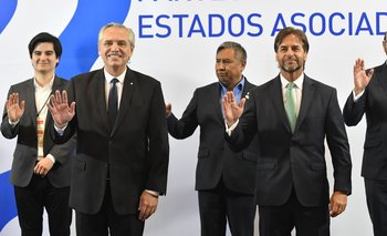 Luis Lacalle Pou y Alberto Fernández en la cumbre del Mercosur