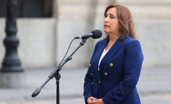  Dina Boluarte, presidenta de Perú