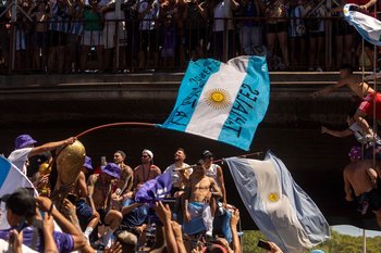 Los hinchas de Argentina desbordaron la ciudad