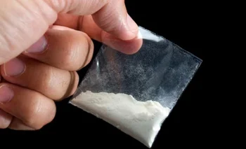 Al hombre le encontraron cuatro bolsas de cocaína