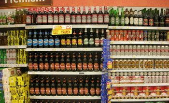 No hay sanciones si los comercios venden alcohol durante la veda