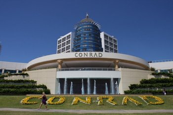 Hotel Conrad.