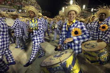 Río de Janeiro recibe cada febrero miles de turistas por el carnaval