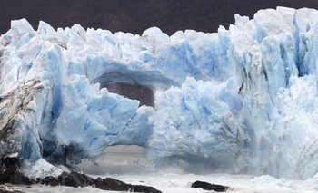 Ruptura de un arco del glaciar Perito Moreno, en Argentina.