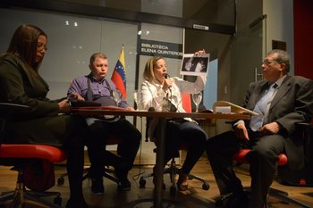 Legisladores Tania Díaz y Saúl Ortega en los extremos, junto a Óscar Romero y Desirée Cabrera.