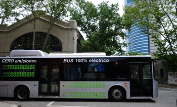 Uruguay cuenta hoy con 34 ómnibus eléctricos que circulan por las calles de los departamentos de Montevideo y Canelones.