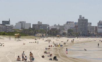 La playa del barrio será uno de los puntos donde se desarrollarán las actividades