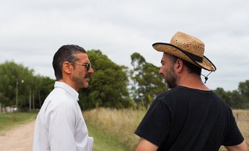El actor Leonardo Sbaraglia y Adrián Caetano durante el rodaje del último filme del uruguayo, <i>El otro hermano</i>