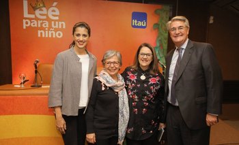 Lucía Cabanas, Pilar Barreiro, Nirpe Collazo y Horacio Vilaró