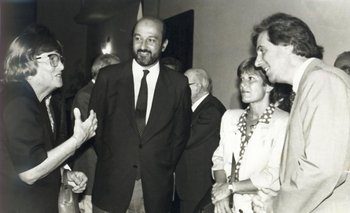 <div dir="ltr">Susana Sienra, viuda de Wilson Ferreira Aldunate; Wilfredo Penco; Silvia Ferreira y Tabaré Vázquez en 1993</div><div><br></div>