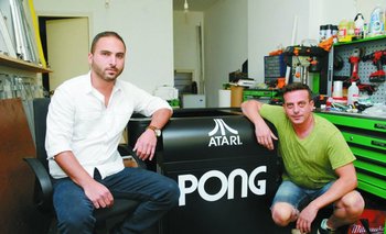 Walter Nogara y Daniel Perdomo en el taller de creación de Pong