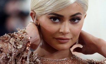 Kylie Jenner tiene una fortuna cercana a los US$900 millones a sus 20 años, según la revista Forbes.