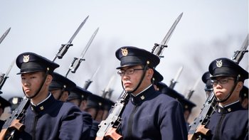 El juego se ha desarrollado principalmente dentro de la Academia Nacional de Defensa de Japón.