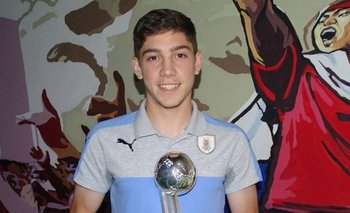 Federico Valverde fue premiado con el Balón de Plata del Mundial