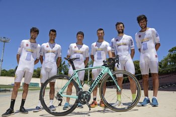 La selección uruguaya para la Vuelta de San Juan en el Velódromo