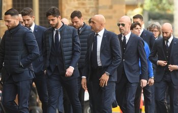 Luciano Spaletti, técnico de Inter, asistió al funeral junto a jugadores de su equipo