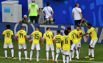 El festejo de Colombia tras el gol de Mina